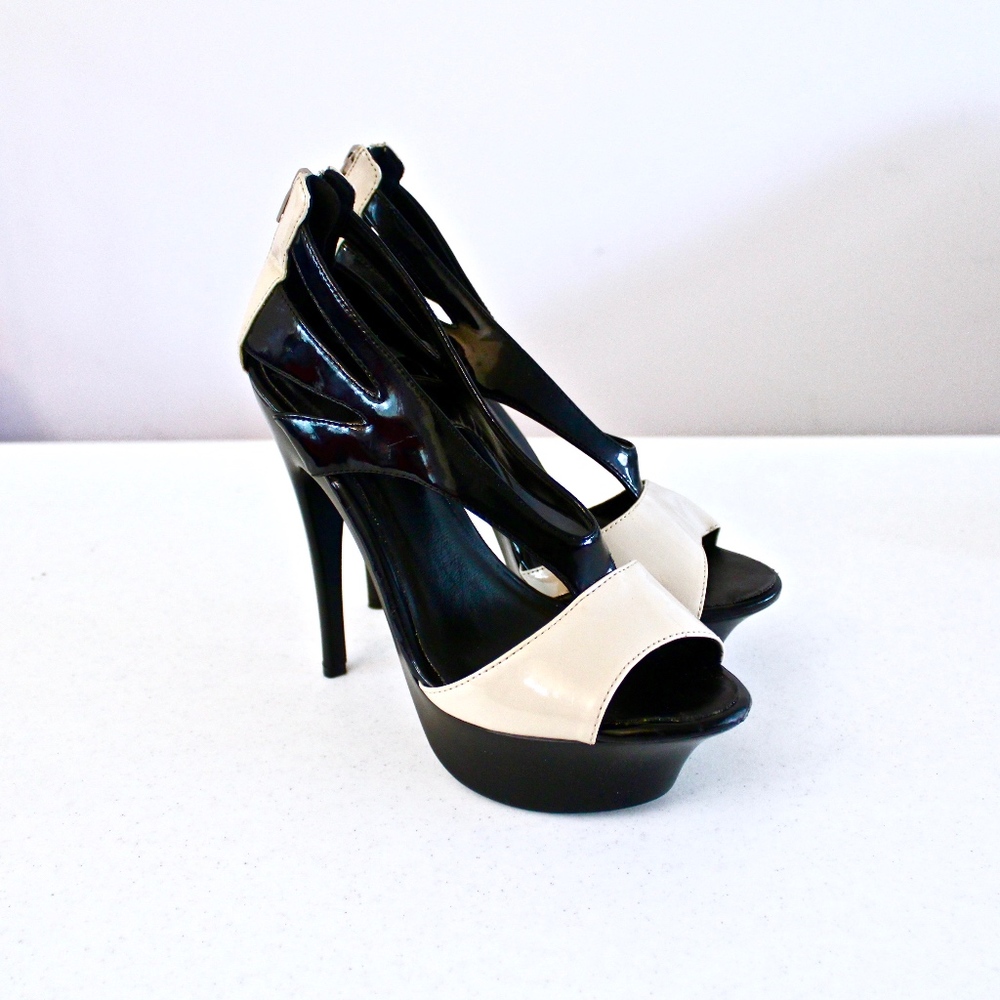 Black and Tan high heels!